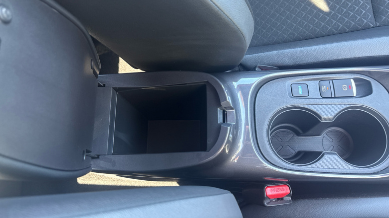 Nissan Juke 1.6 Hybrid N-Connecta 5dr Auto Hybrid Hatchback
